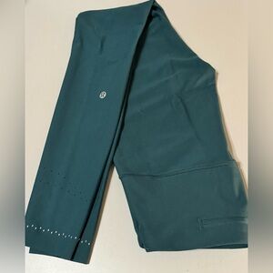 LULULEMON green workout pants size S